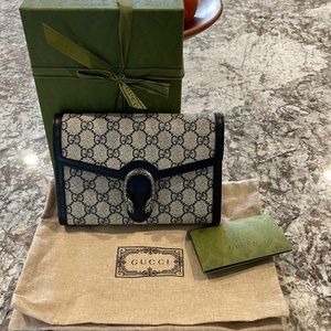 Gucci : Women’s DIONYSUS GG MINI CHAIN WALLET